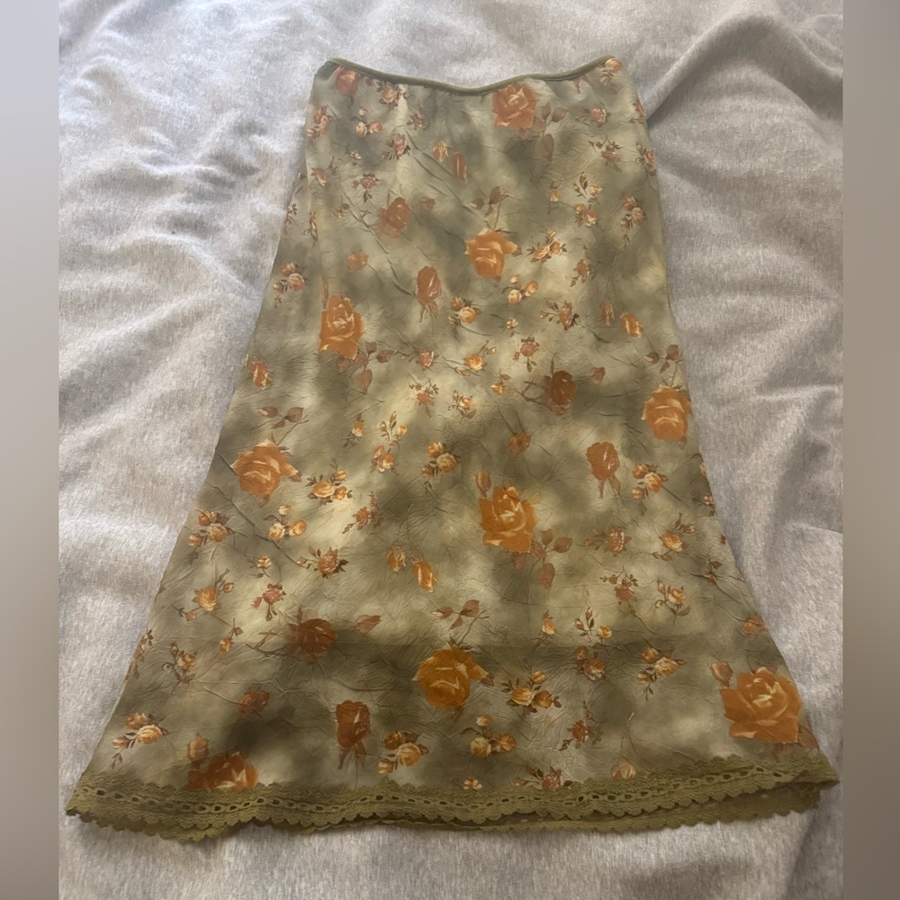 Forever 21 Olive Green Skirt - Picture 4 of 6